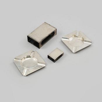 TÄNDSTICKSASKFODRAL, 2 st, samt AKSFAT, 2 st, silver, Sverige, 1910/20-tal, vikt 355 gram.