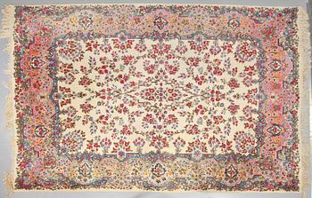 MATTA, Kirman, old/semiantik, 382 x 270 cm.