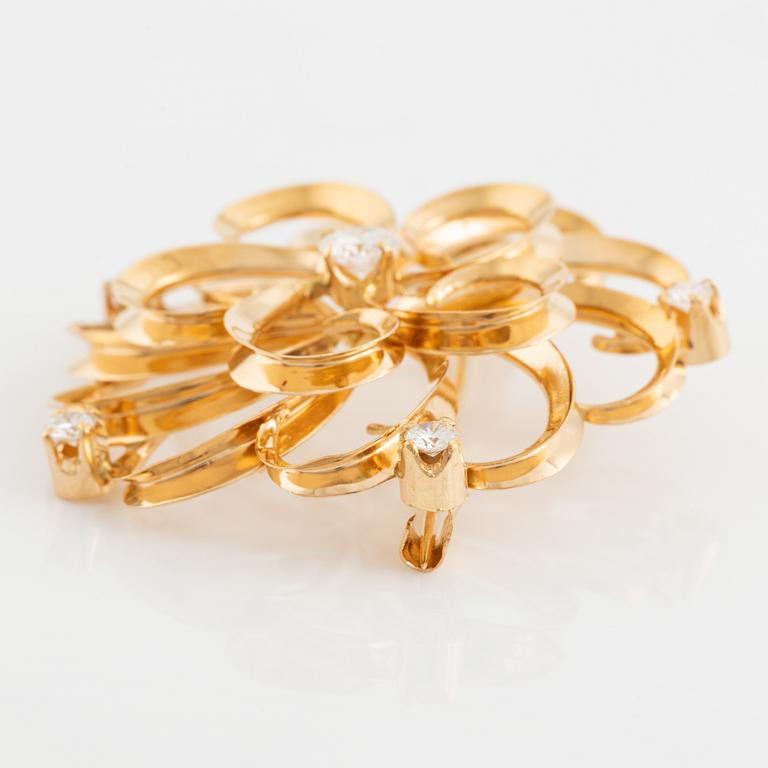 Brosch 18K guld och briljantslipade diamanter, blomma.