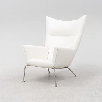 Hans J Wegner, fåtölj, Wing chair" modell CH445, Carl Hansen & Søn. Danmark.