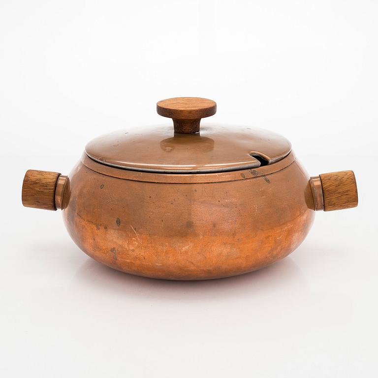 Maija Heikinheimo, a mid-20th-century copper bowl with lid, manufacturer Valaistustyö for Artek.