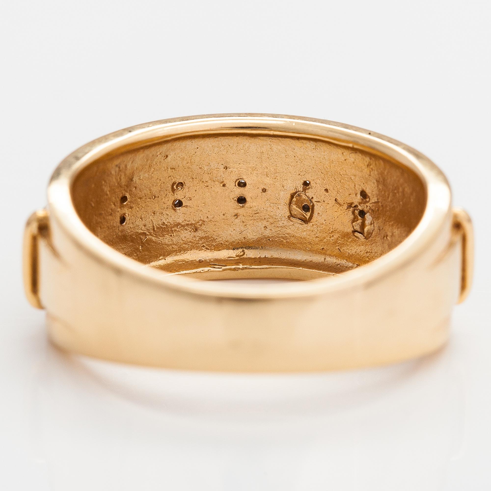 Ring, 14K guld, diamanter ca. 0.05 ct tot.