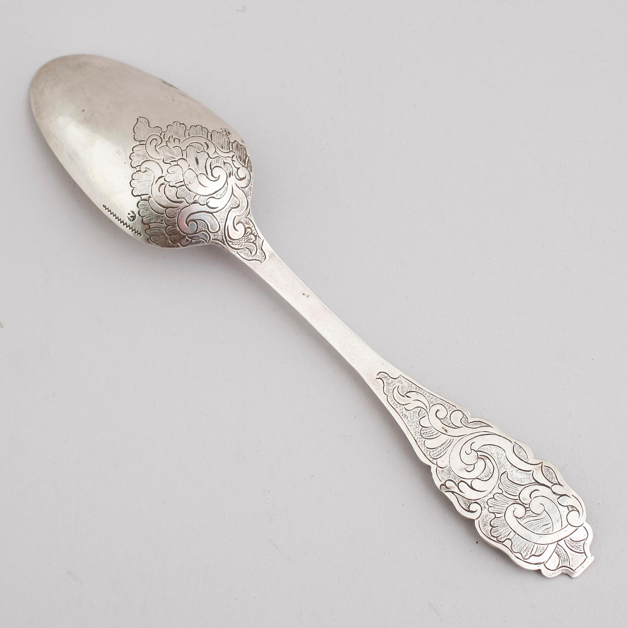 MATSKED, silver, L Alexander, Nürnberg, 1700-tal. Vikt ca 30 gram.