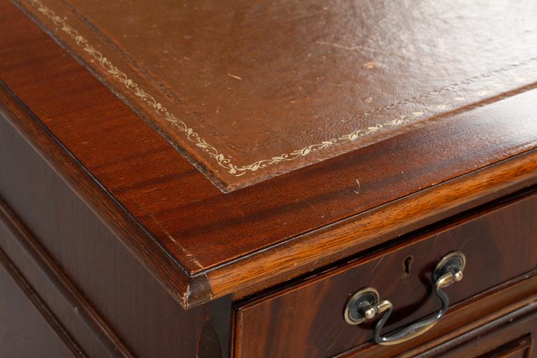 SKRIVBORD, England, 1900-tal.