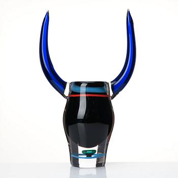 Erik Höglund, a glass sculpture / vase in the shape of a bull's head, Strömbergshyttan, Sweden 1994, EA.