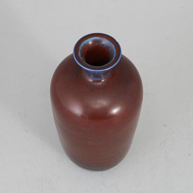 BERNDT FRIBERG, a stoneware vase, Gustavsberg studio, Sweden.