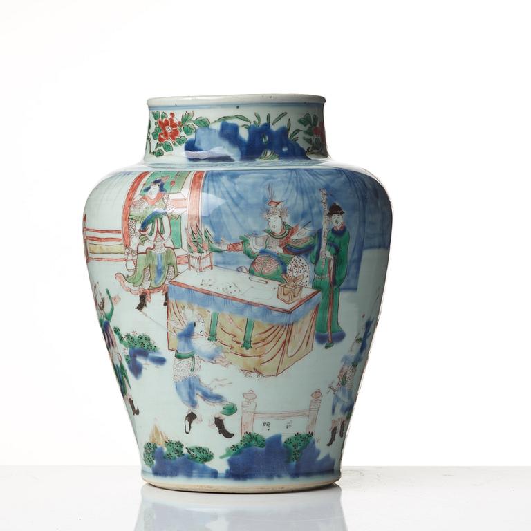 A Transitional Wucai jar, 17th Century.