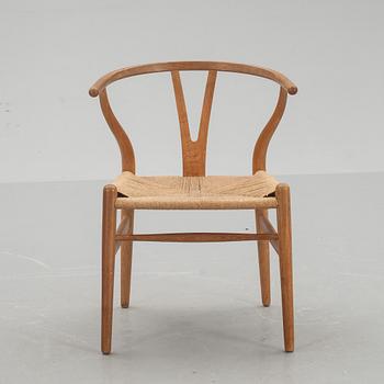 STOL, "Y-stolen", Hans J. Wegner för Carl Hansen & Son, Odense.