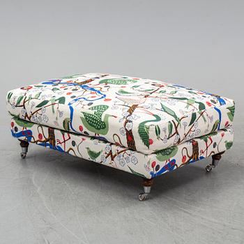 A foot stool from Norell Möbler.