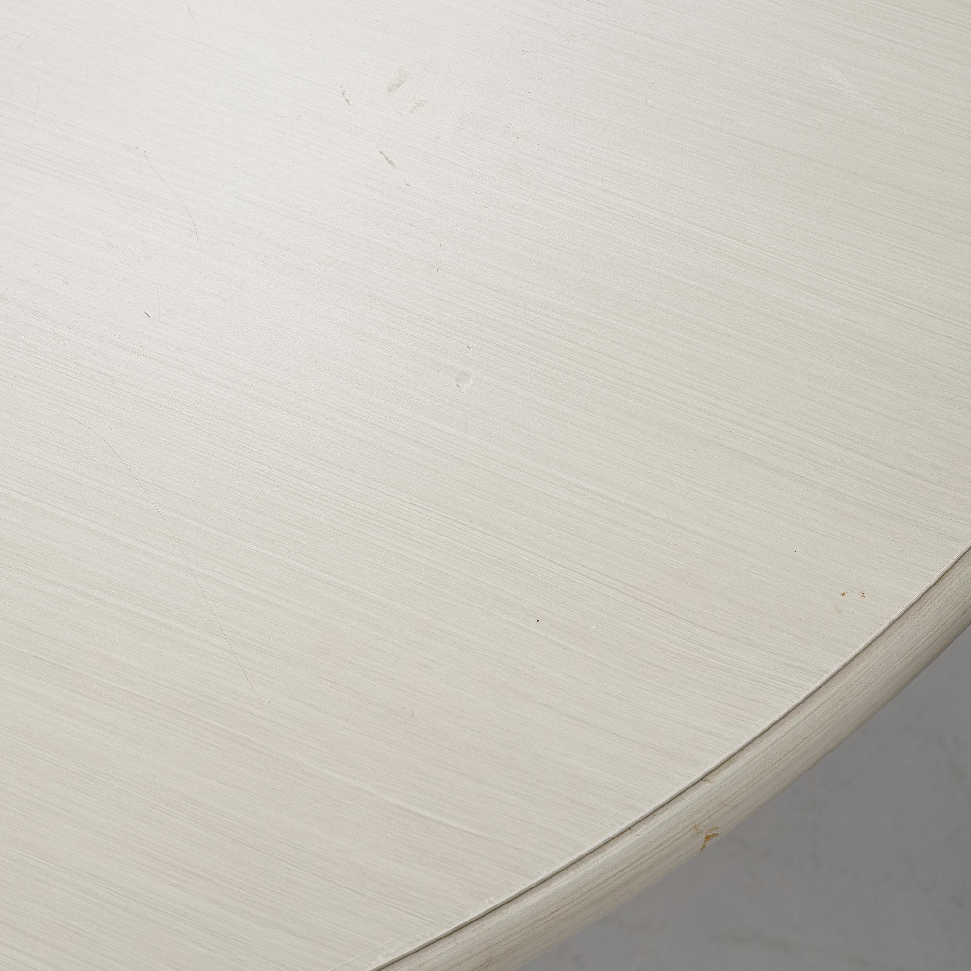 A Rococo style dining table and twelve chairs, KA Roos, Helsingborg, modern production.