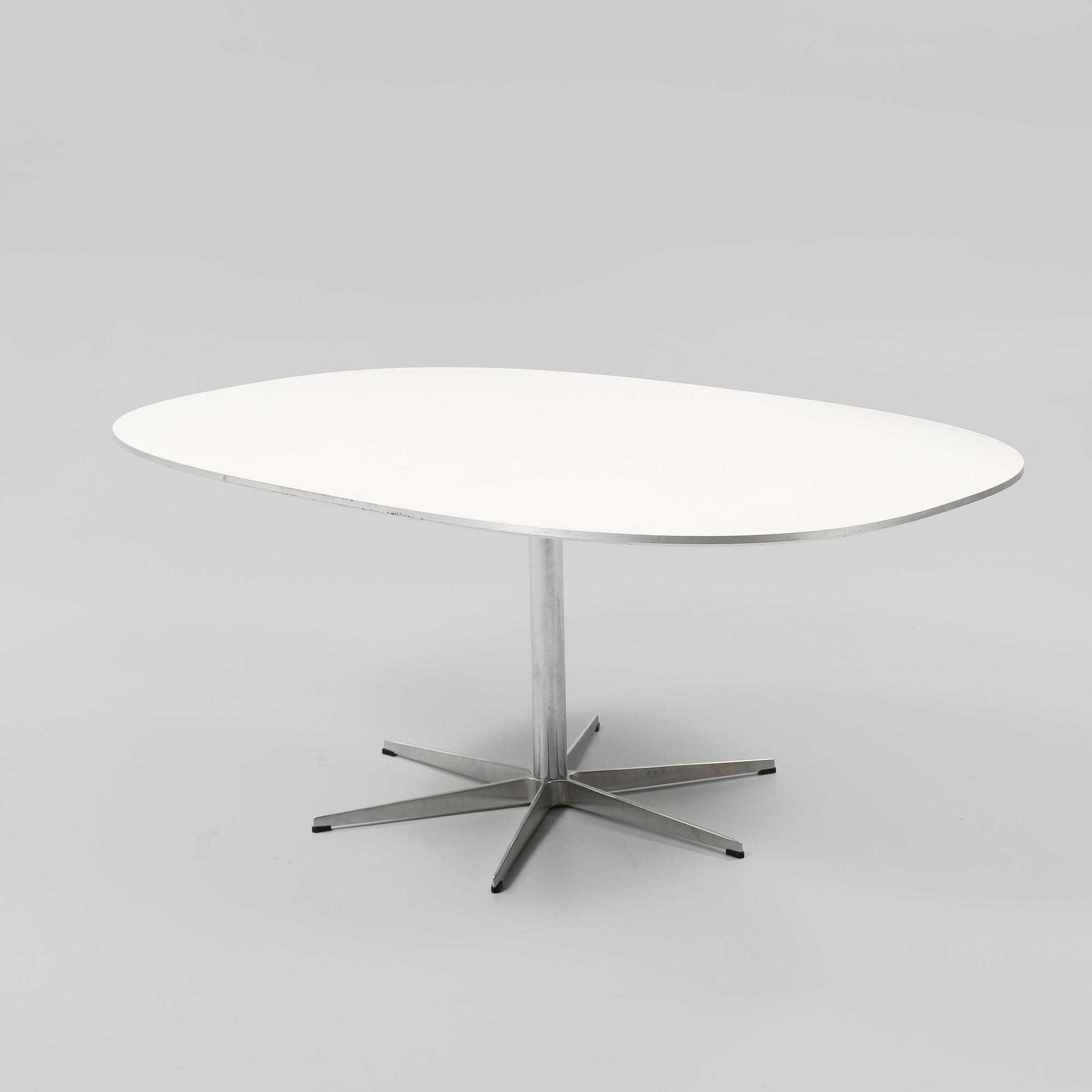 MATBORD, "Superelips", Bruno Mathsson och Piet Hein för Fritz Hansen, 1900/2000-tal.