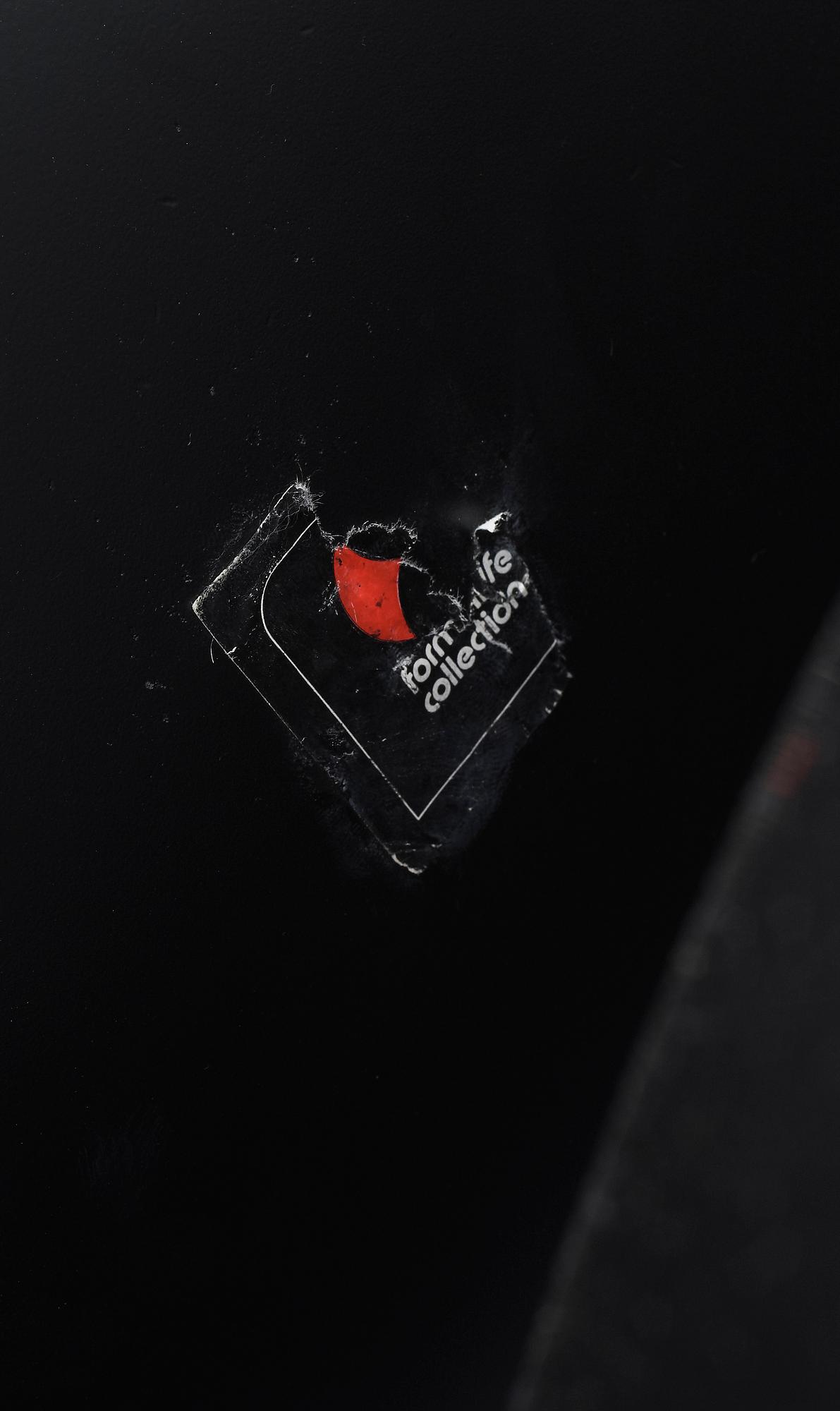 PALL, Winifred Staeb, Form+life collection. Rester av etikettmärkning. 1960-tal.