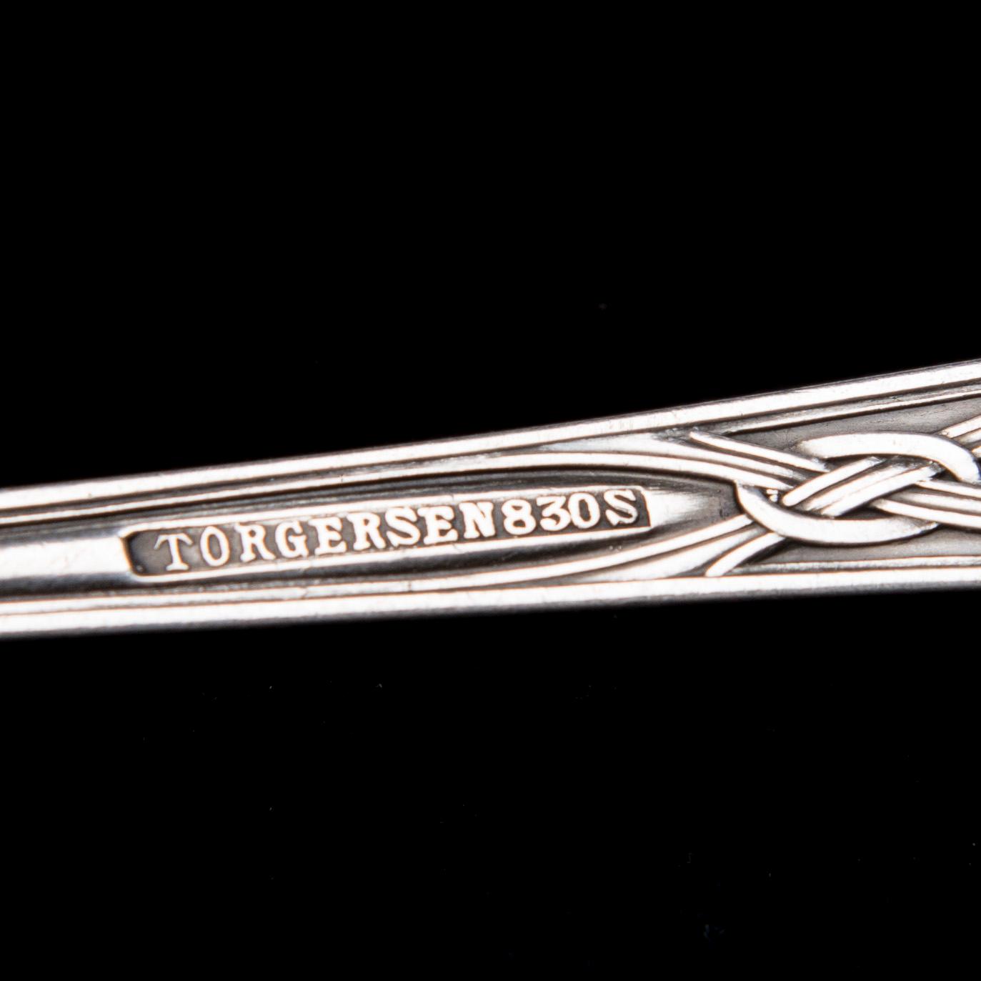 PARTI SERVERINGSBESTICK, 16 delar, silver, finska stämplar, 1900-130-luku. Tot vikt ca 525 g.