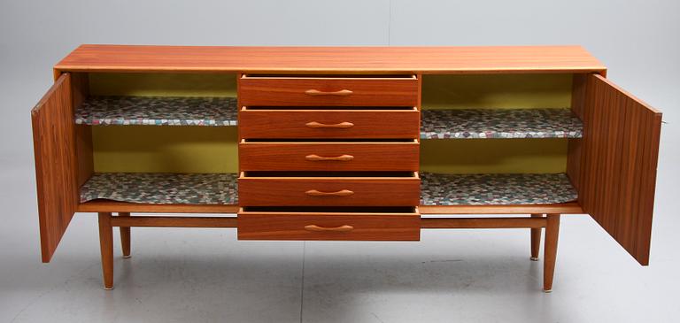 SIDEBOARD, 1900-talets andra hälft.