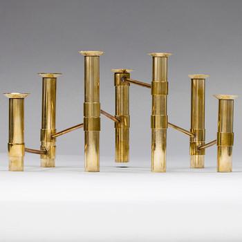 KANDELABER, "Serieljusstake Nonstop", mässing, design Tapio Wirkkala, Hopeakeskus 1970-tal.