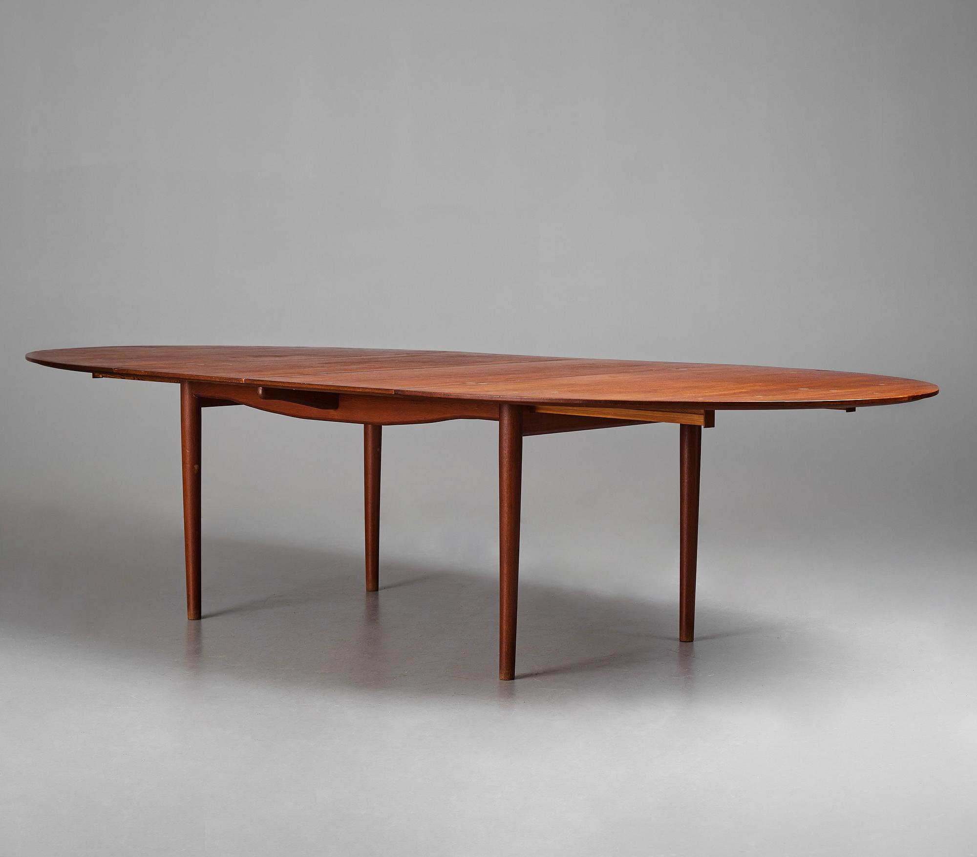 Finn Juhl, "Judasbordet"/ Silverbordet, utfört av Niels Vodder Danmark, 1940-50-tal.