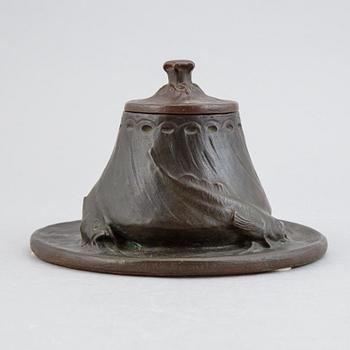 Ragnhild Söderling, an Art Nouveau bronze inkwell, signed R. Söderling. Foundry mark A.B. E. Gj-metod Stockholm.