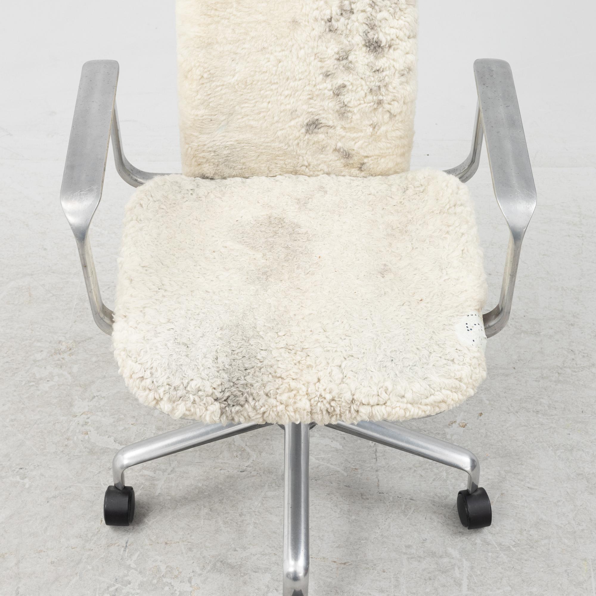 Frederick Scott, a 'Supporto' desk chair, Hille, England.