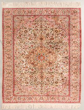 Carpet Oriental semi-antique approx. 290x226 cm.