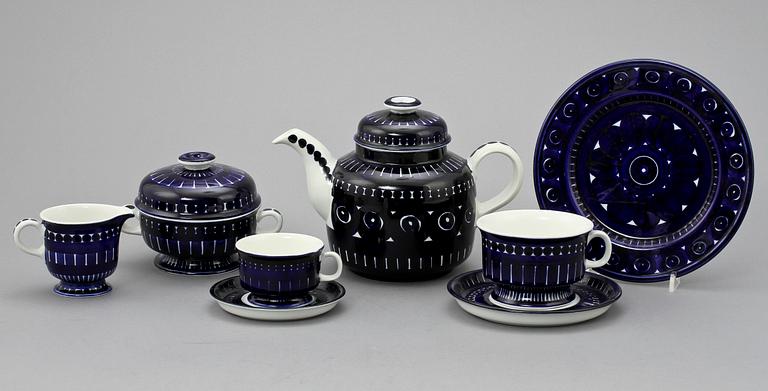 TE- OCH KAFFESERVISDELAR, 34 delar, porslin, "Valencia", Ulla Procopé, Arabia, Finland.
