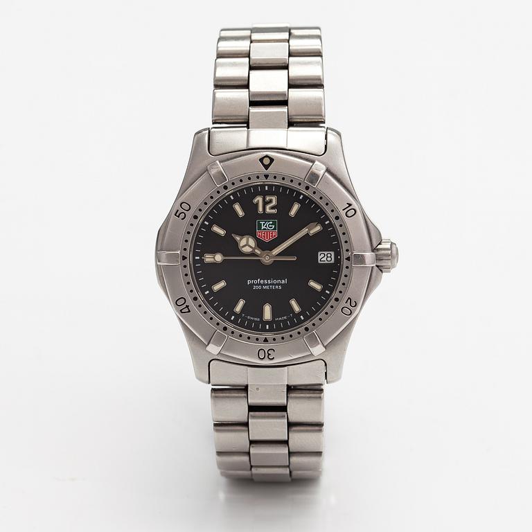 Tag Heuer, Professional, 200m, wristwatch, 33 mm.