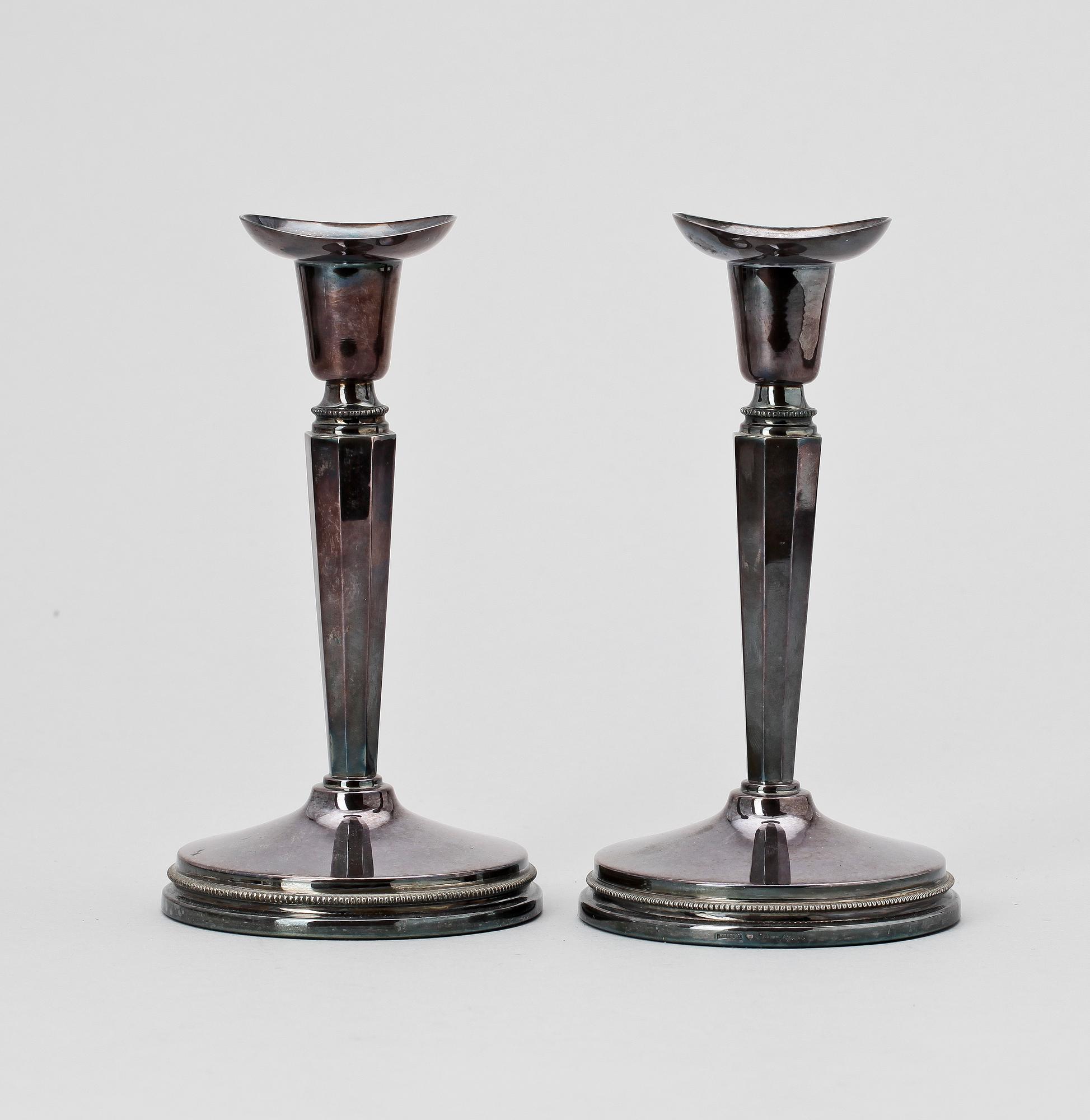 LJUSTAKAR, ett par, silver, KG Markström Guldsmeds AB, Uppsala, 1974.