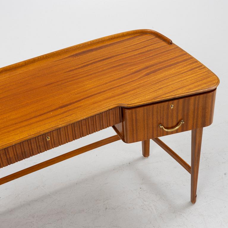 A Swedish Modern dressing table and a stool, AB Förenade Möbelfabrikerna, Linköping, 1940's.
