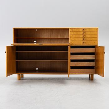 Axel Larsson, sideboard, modell 1219, Svenska Möbelfabrikerna, Bodafors, 1930-40-tal.