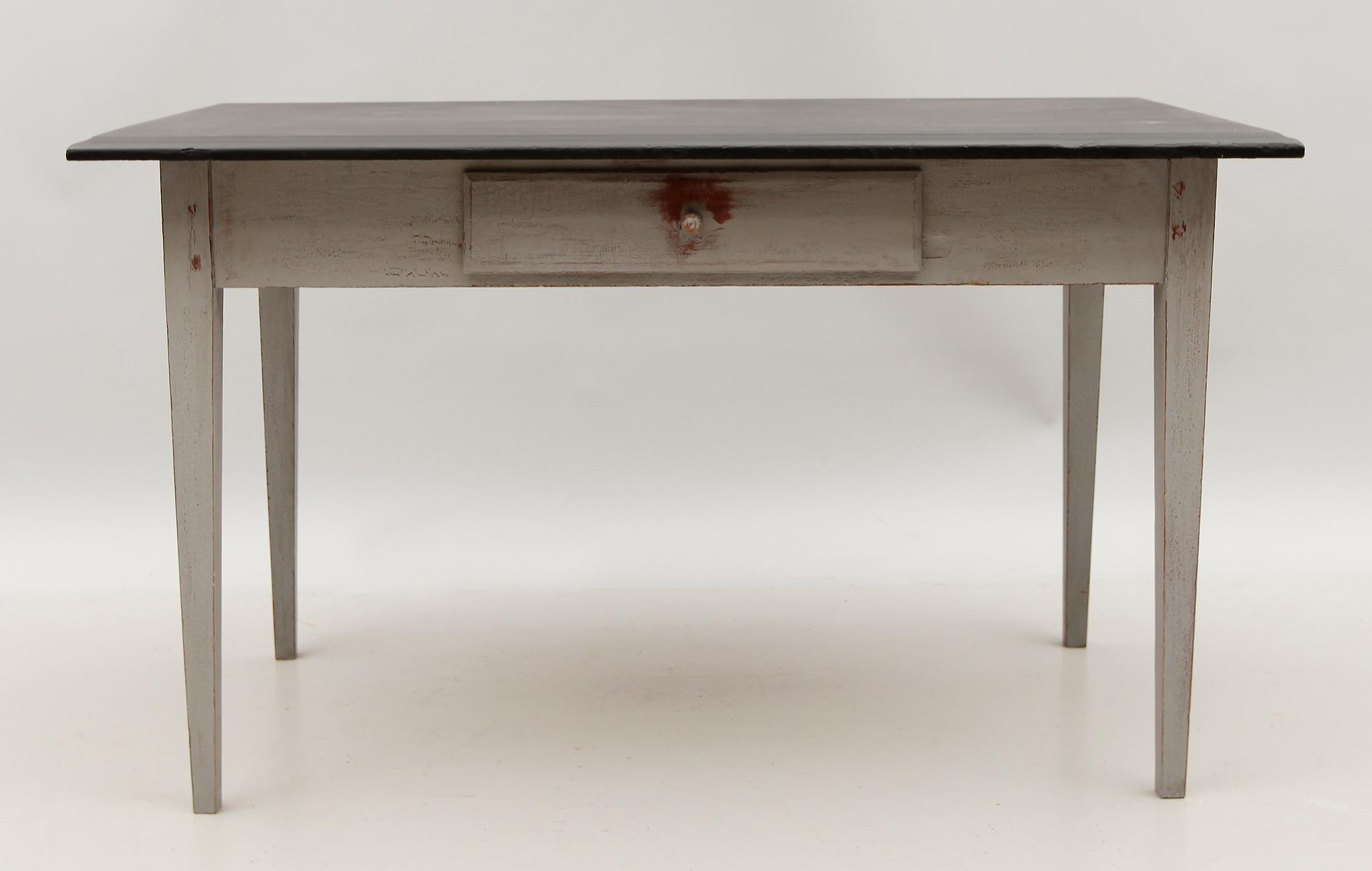 SKRIVBORD, 1800-talets första hälft.