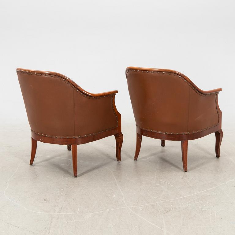 Club armchairs 1 pair early 20th century.