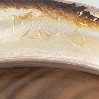 An agate and silver-mounted box, circa 1900.