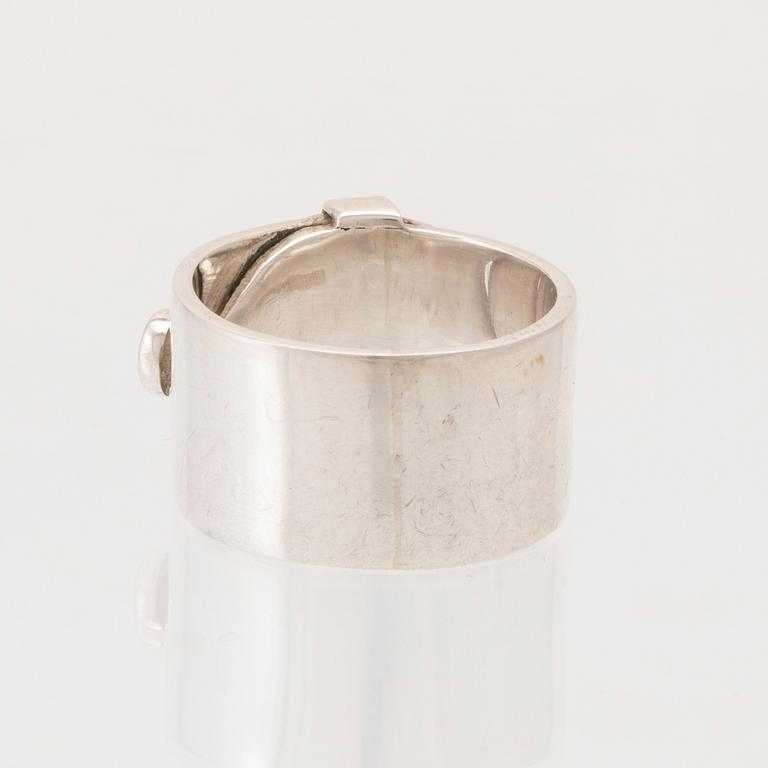 Vivianna Torun Bülow-Hübe, "Dot" ring, silver 2013.