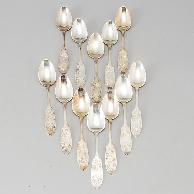 a lot of 24 silver spoons by C O Persson AB in Haparanda, Sweden. Weight ca 522 grams.