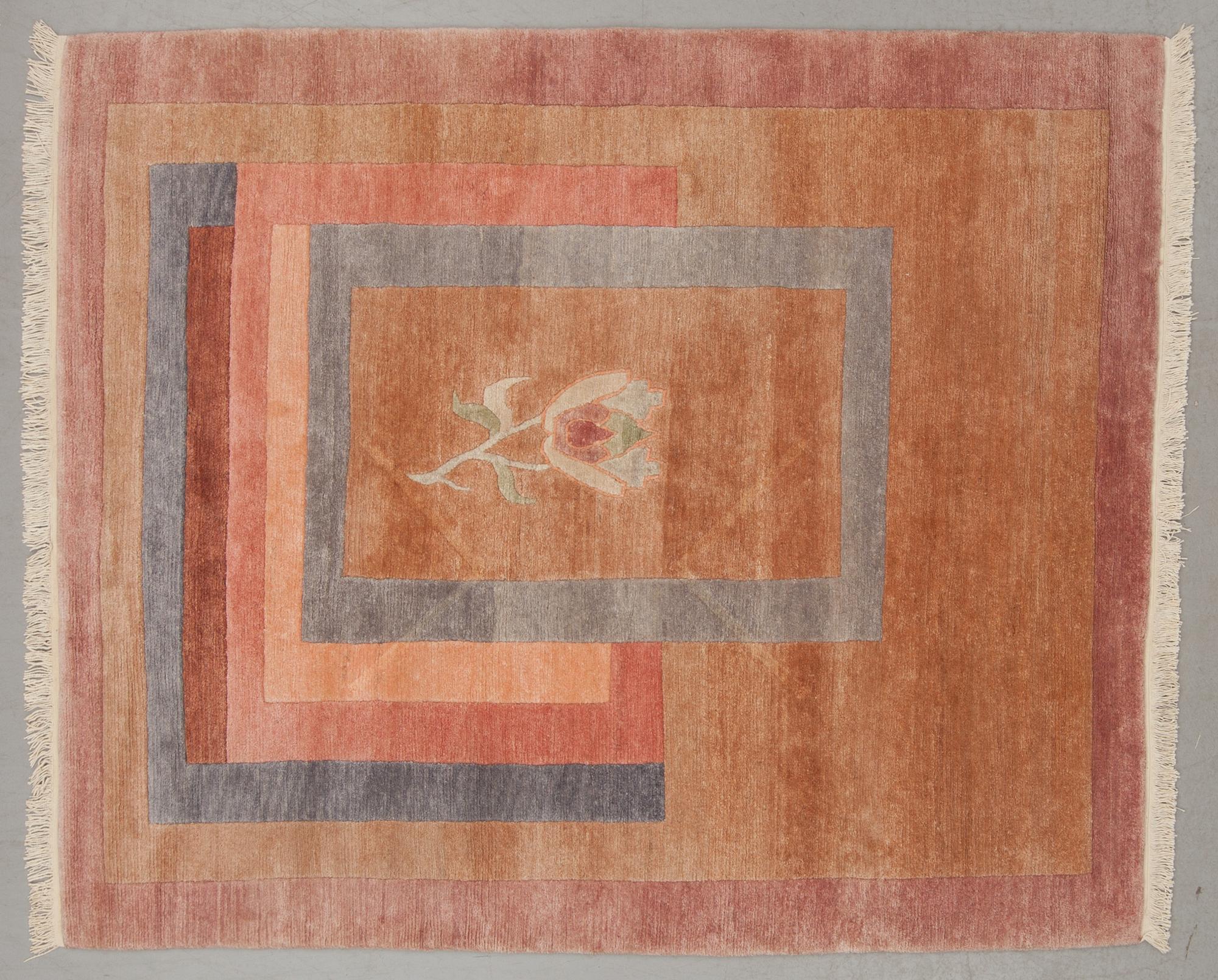 MATTA, Tibet, 1900-talets slut. Ca 243 x 202 cm.