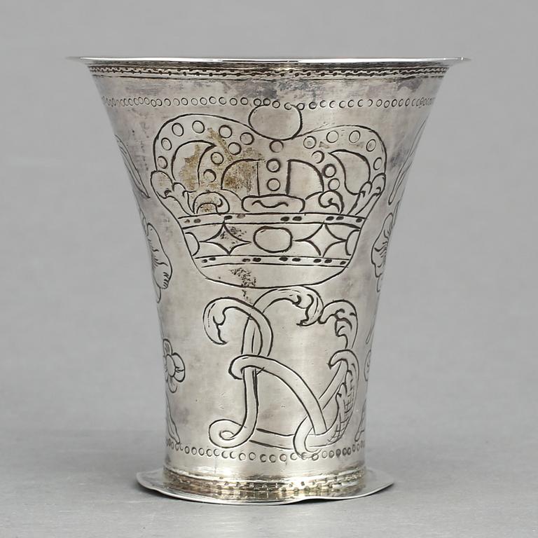 BÄGARE, silver, Anders Hafrin, Göteborg, 1768. Vikt 37 g.