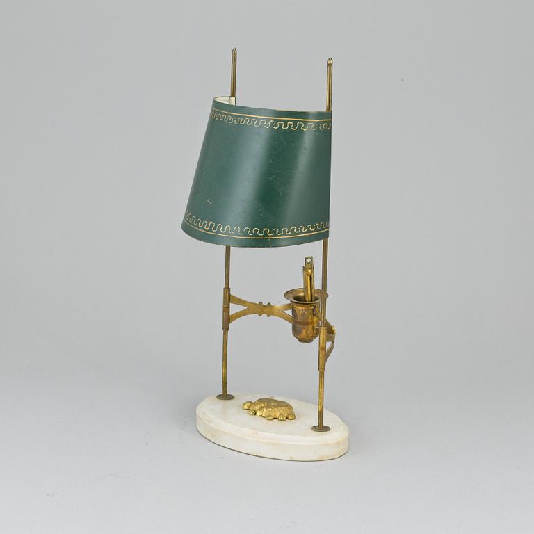 A late Gustavian style one-light circa 1900 table lamp.