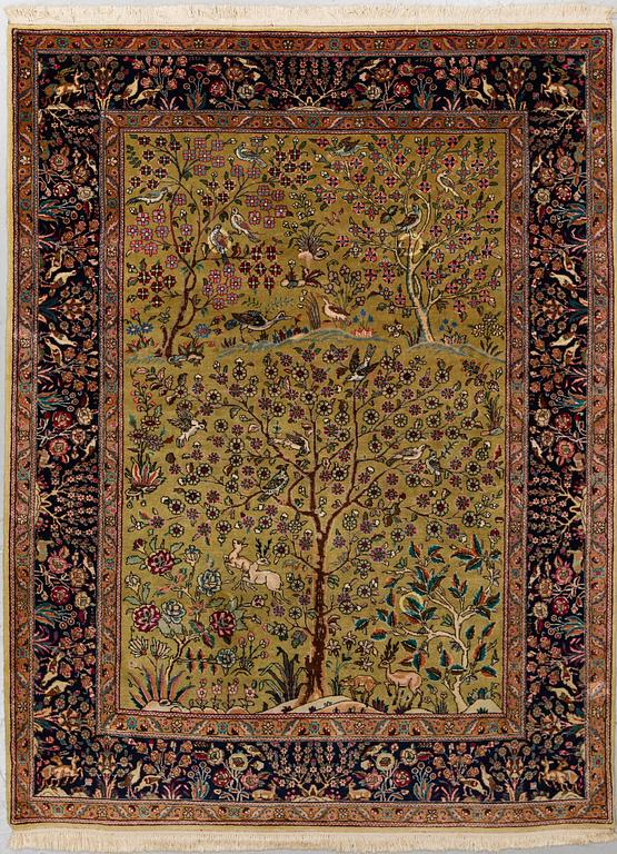 MATTO, an old Oriental, possibly a Tabriz, ca 227,5-228,5 x 171,5-173 cm (as well as 1 and 1,5 cm flat weave at the.