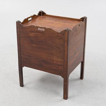 A mahogany bedside table, England, around 1900.