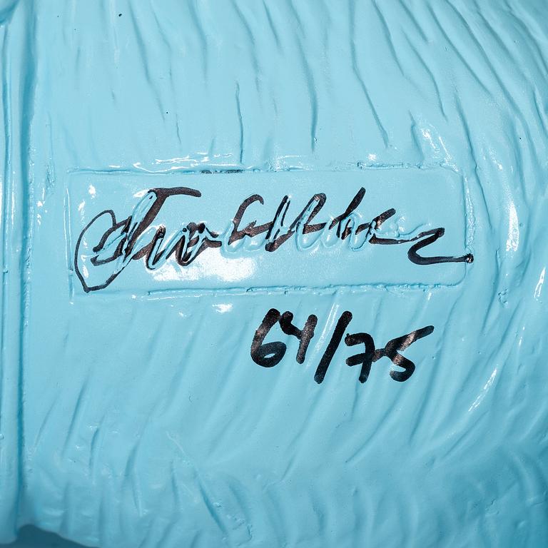 William Sweetlove, "Cloned Griffon Bruxellois with pet bottle" (Blue).