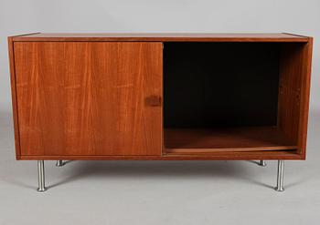 SIDEBOARD, 1900-talets andra hälft.