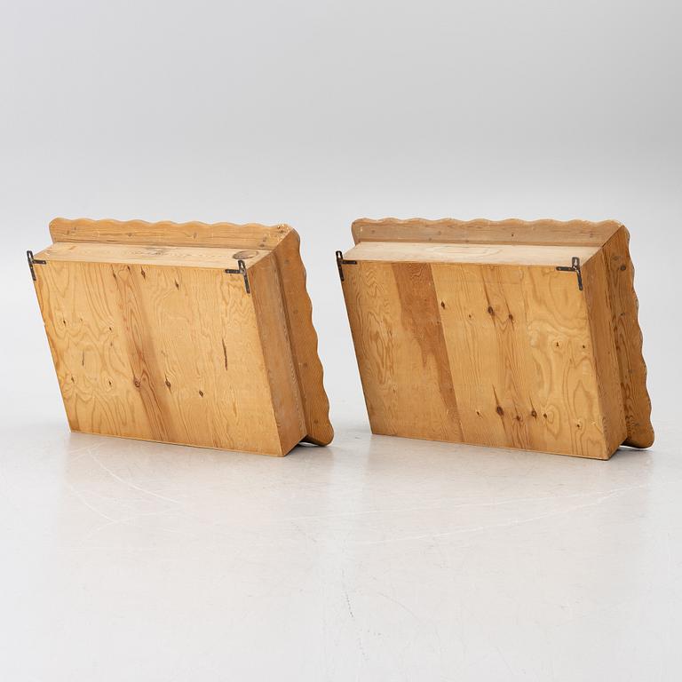 Swedish Modern, a pair of pine wall-mounted shelves, Swedish, 1930s/40s.