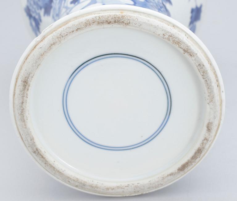 VAS, porslin, Kina 1800-tal.