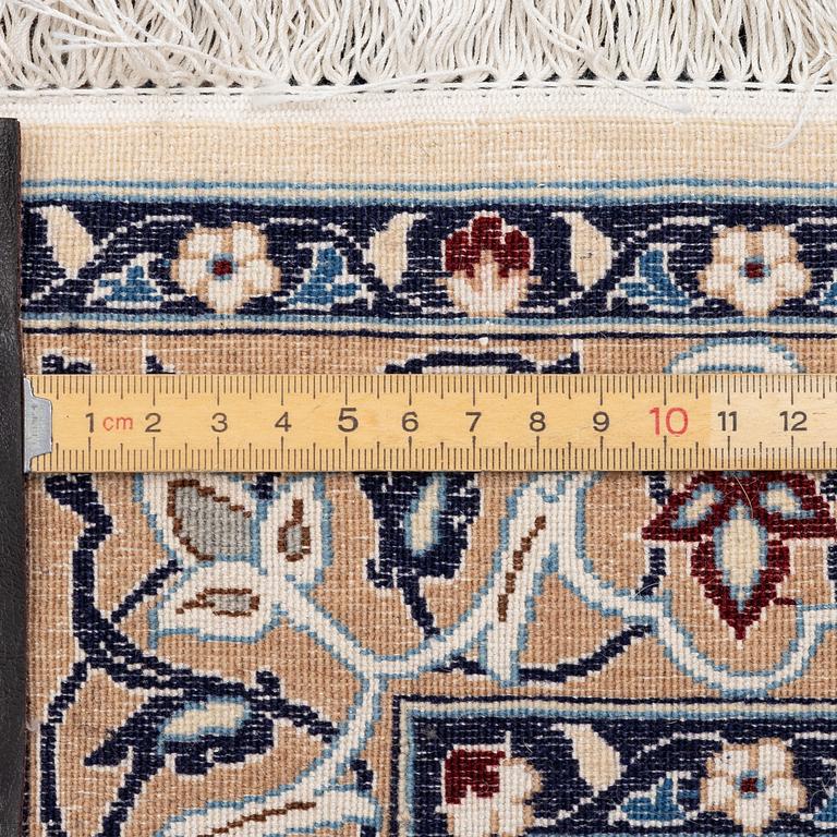 Carpet, Nain, 263 x 370 cm.