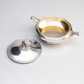 A Swedish silver bowl, mark of W.A. Bolin, Stockholm 1919.