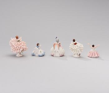 FIGURINER, 5 st, porslin, stämplade Dresden. 1900-talets mitt.