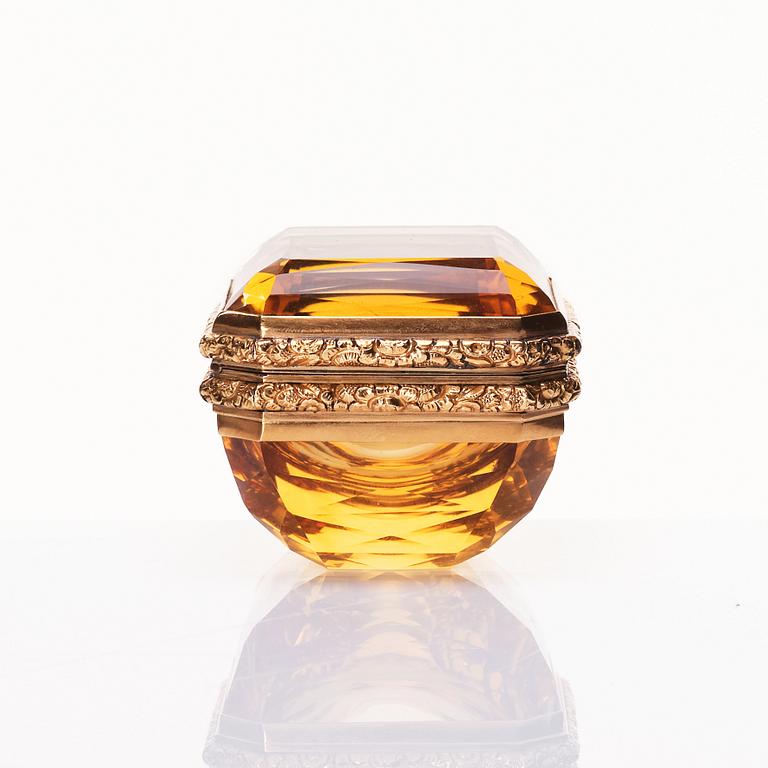 A probably English 19th century citrine and gold box.