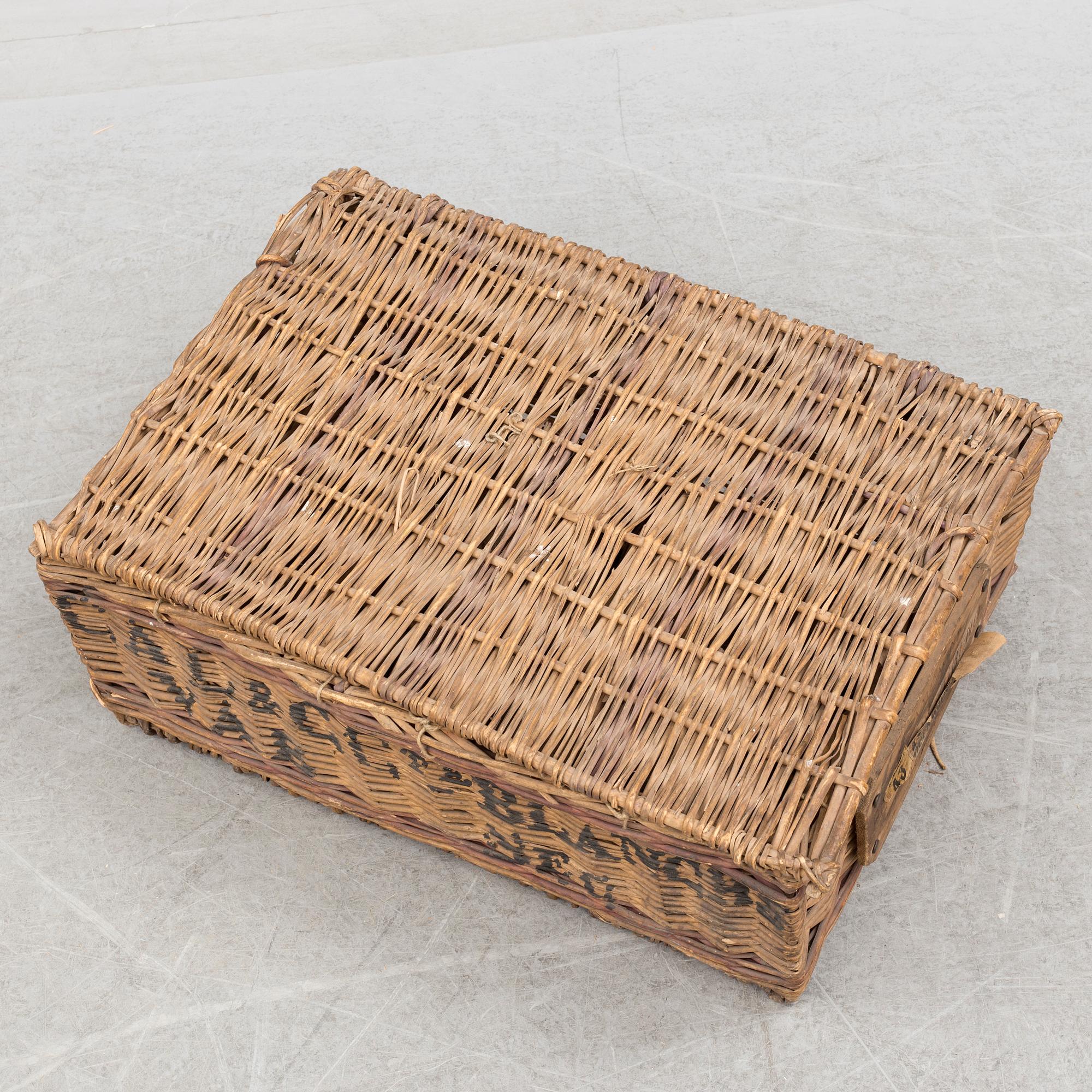 A Champagnebasket, circa 1900 from the house of Pommery & Greno.