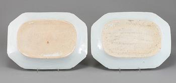 STEKFAT, ett par, porslin, Kina, Qianlong, 1736-1795.