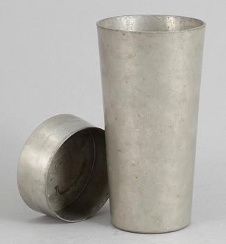 BJÖRN TRÄGÅRDH, cocktailshaker, Svenskt Tenn, Stockholm 1948.