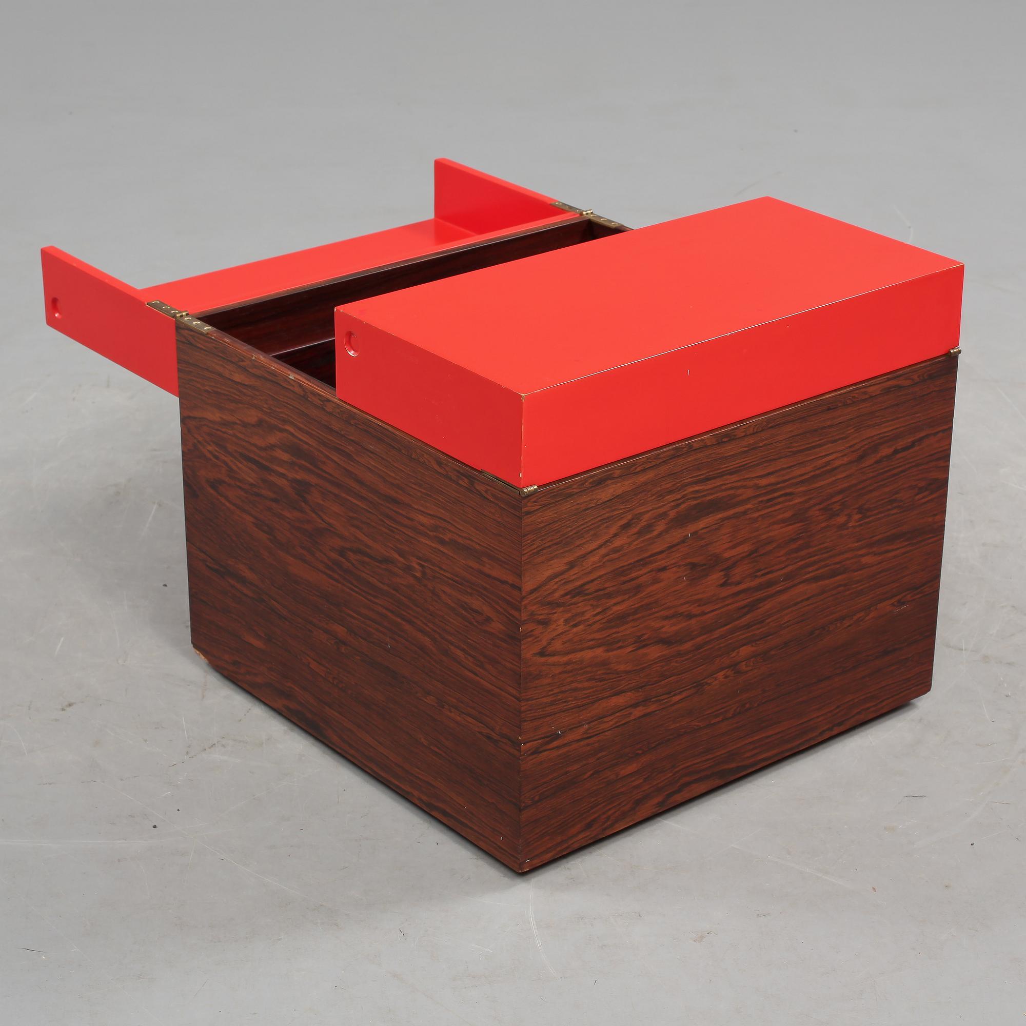SOFFBORD/FÖRVARINGSBOX, Gunnar Myrstrand, Källemo, 1900-talets andra hälft.
